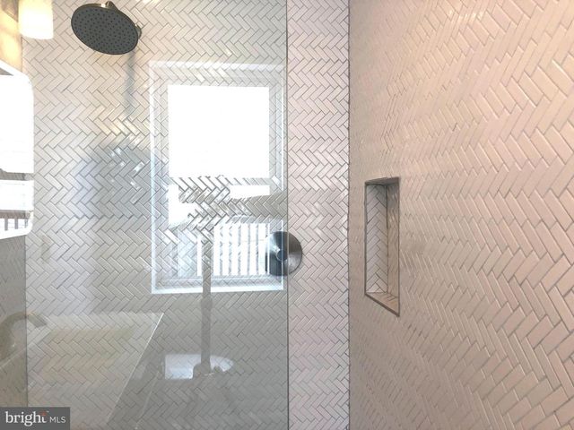 2213 BOYER ST, Baltimore, MD 21231