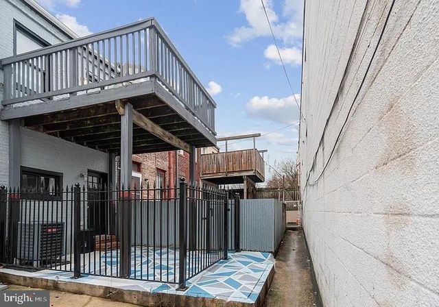 2213 BOYER ST, Baltimore, MD 21231