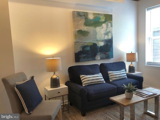 2213 BOYER ST, Baltimore, MD 21231