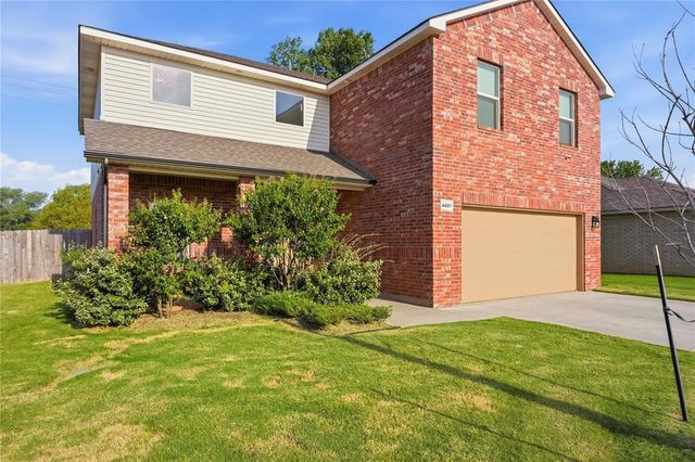 4421 Palmetto Bluff Drive, Mustang, OK 73064