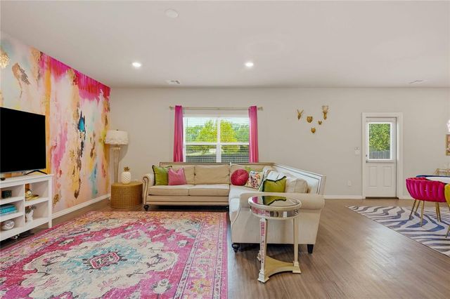 4421 Palmetto Bluff Drive, Mustang, OK 73064