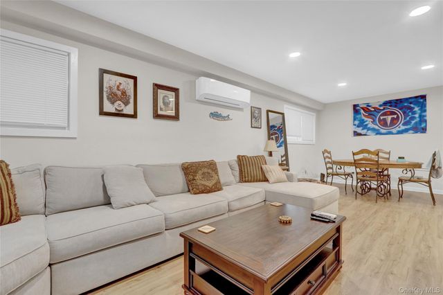 220 E Chester Street, Long Beach, NY 11561