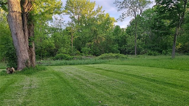 48 Chapman Avenue, Auburn, NY 13021