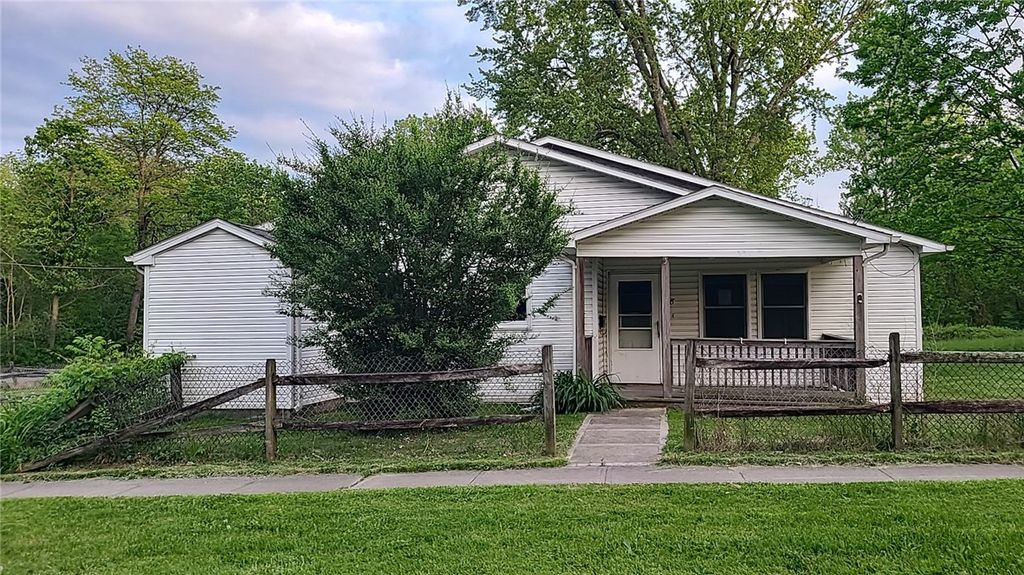 48 Chapman Avenue, Auburn, NY 13021