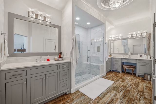 2009 Tree Top Court, Granbury, TX 76049