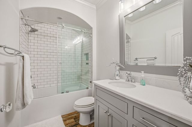 2009 Tree Top Court, Granbury, TX 76049