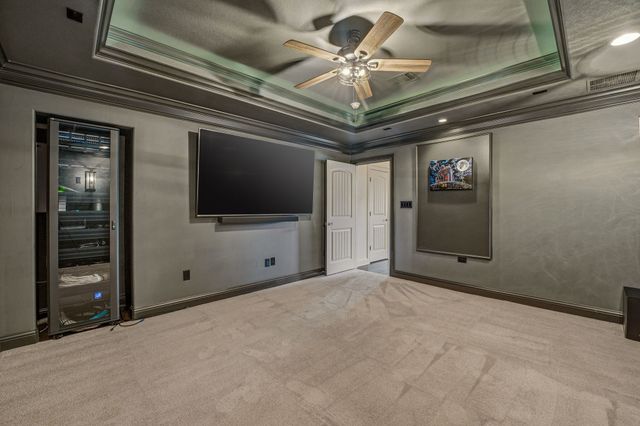 2009 Tree Top Court, Granbury, TX 76049