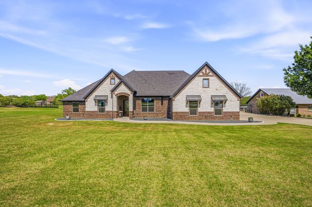 2009 Tree Top Court, Granbury, TX 76049