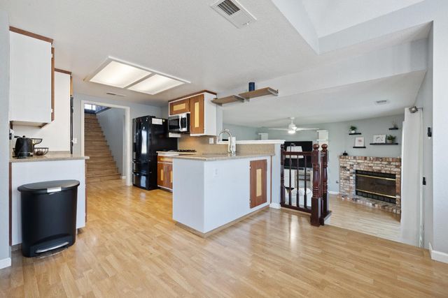 2521 Boston Way, Modesto, CA 95355