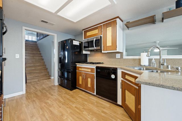 2521 Boston Way, Modesto, CA 95355