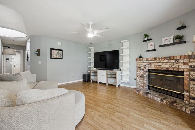 2521 Boston Way, Modesto, CA 95355