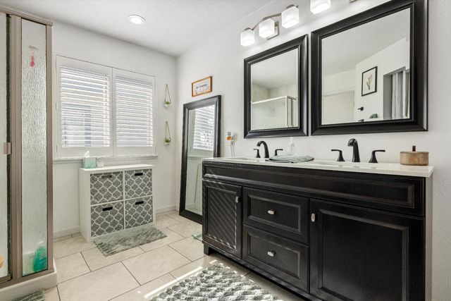 2521 Boston Way, Modesto, CA 95355