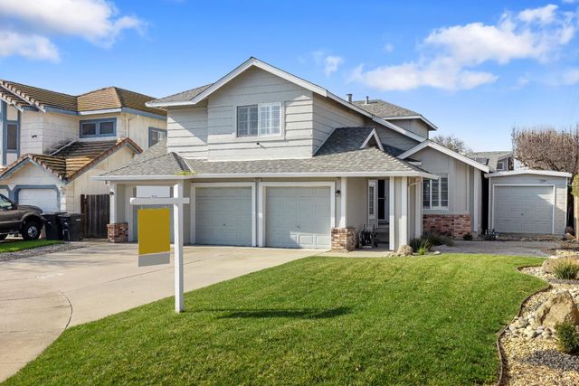 2521 Boston Way, Modesto, CA 95355