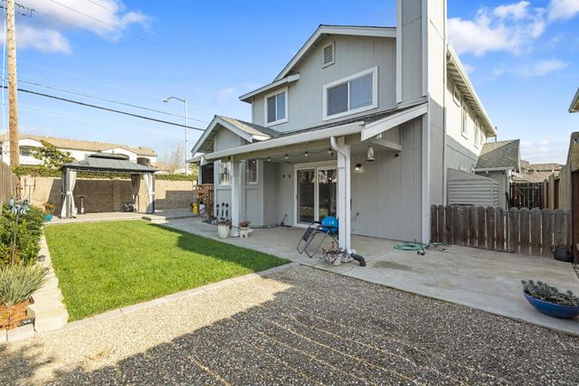 2521 Boston Way, Modesto, CA 95355