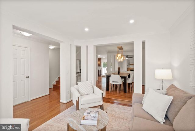 12056 EDGEMERE CIR, Reston, VA 20190