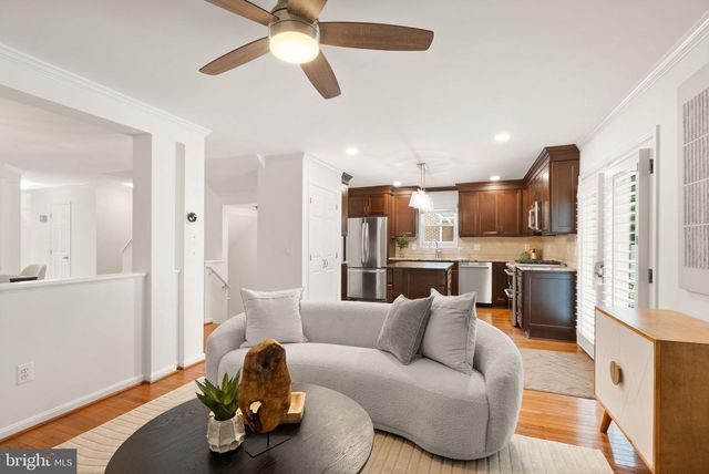 12056 EDGEMERE CIR, Reston, VA 20190