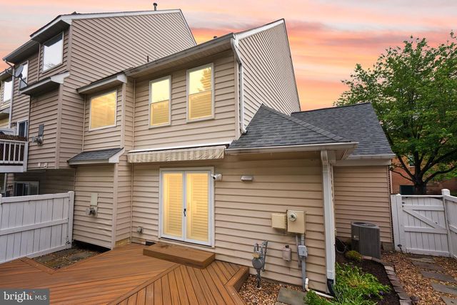 12056 EDGEMERE CIR, Reston, VA 20190