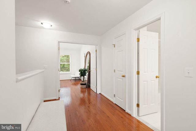 12056 EDGEMERE CIR, Reston, VA 20190