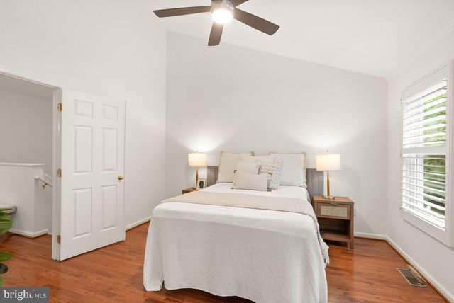 12056 EDGEMERE CIR, Reston, VA 20190