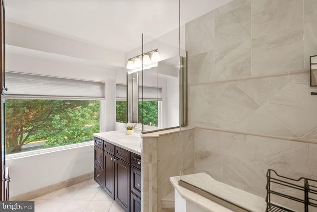 12056 EDGEMERE CIR, Reston, VA 20190