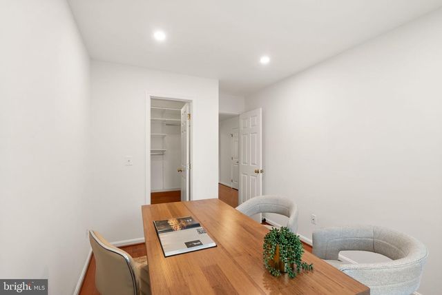 12056 EDGEMERE CIR, Reston, VA 20190