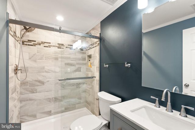 12056 EDGEMERE CIR, Reston, VA 20190