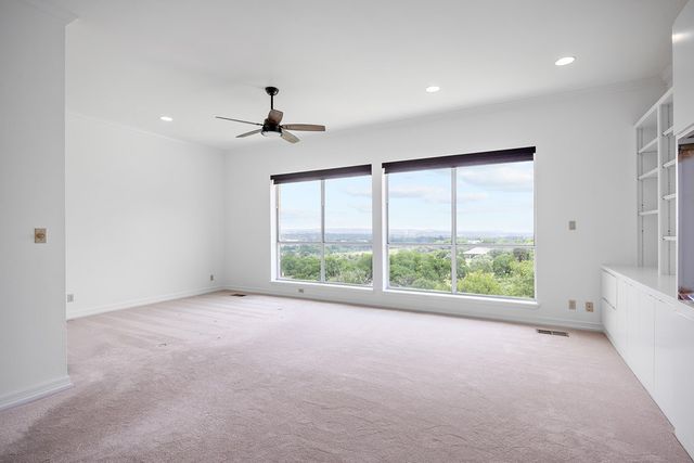405 Overlook Dr, Kerrville, TX 78028