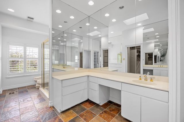 405 Overlook Dr, Kerrville, TX 78028