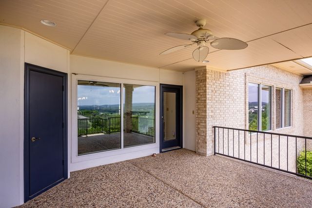 405 Overlook Dr, Kerrville, TX 78028