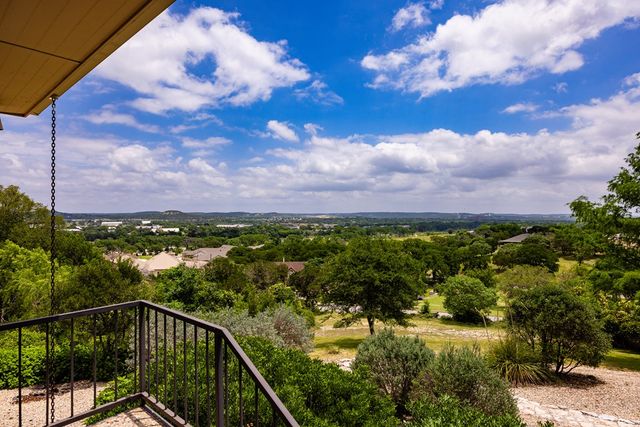 405 Overlook Dr, Kerrville, TX 78028