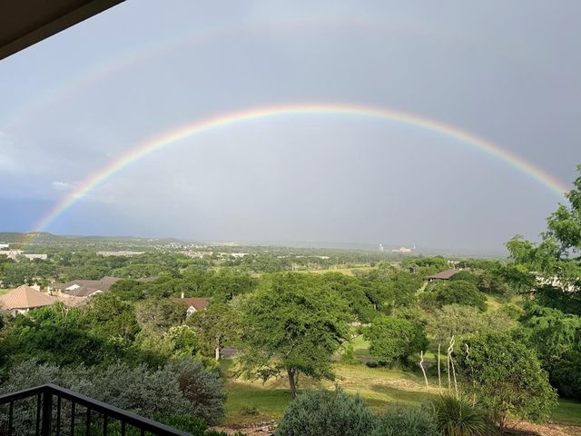 405 Overlook Dr, Kerrville, TX 78028