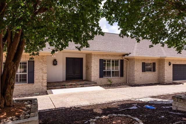 405 Overlook Dr, Kerrville, TX 78028