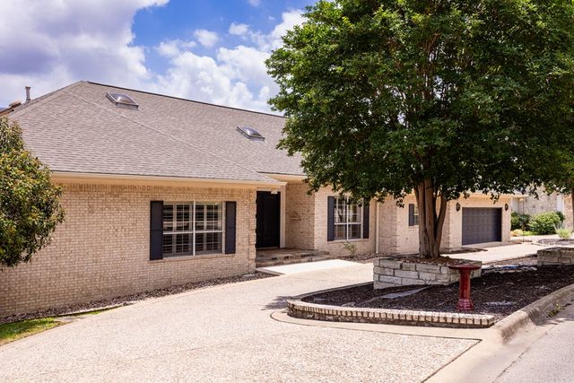 405 Overlook Dr, Kerrville, TX 78028