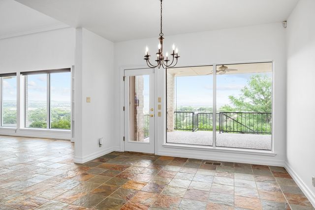 405 Overlook Dr, Kerrville, TX 78028