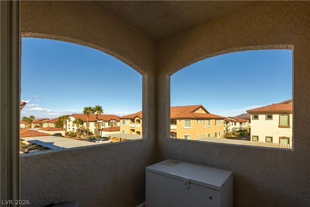 2305 West Horizon Ridge Parkway 2124, Henderson, NV 89052