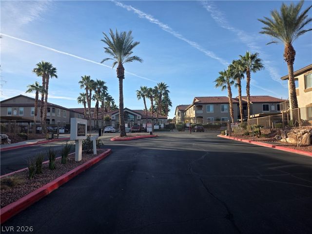 2305 West Horizon Ridge Parkway 2124, Henderson, NV 89052