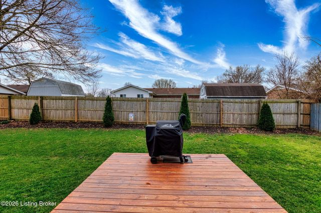 279 Hill Terrace Dr, Mt Washington, KY 40047