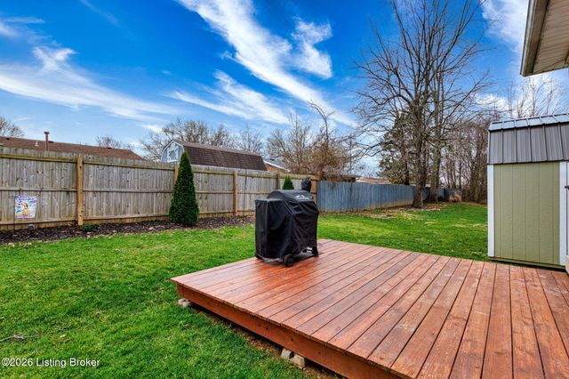 279 Hill Terrace Dr, Mt Washington, KY 40047