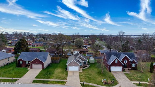 279 Hill Terrace Dr, Mt Washington, KY 40047