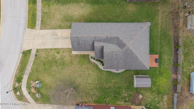 279 Hill Terrace Dr, Mt Washington, KY 40047