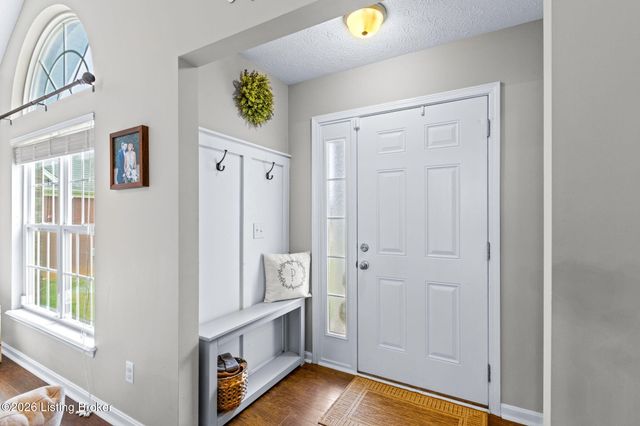 279 Hill Terrace Dr, Mt Washington, KY 40047