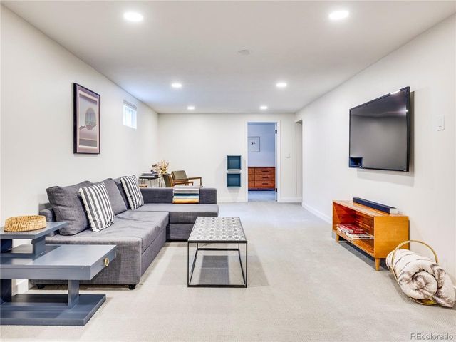 7107 E Wyoming Pl, Denver, CO 80224