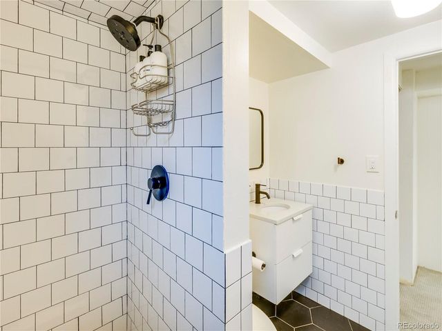 7107 E Wyoming Pl, Denver, CO 80224