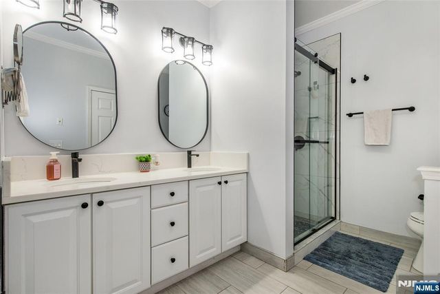 28 George Russell Way 14, Clifton, NJ 07013
