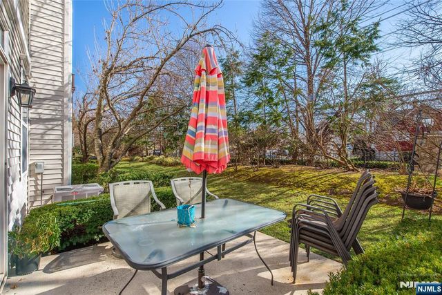 28 George Russell Way 14, Clifton, NJ 07013