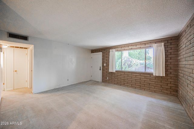 2219 W MORTEN Avenue 6, Phoenix, AZ 85021
