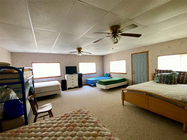 301 Cedar Point Circle, Gordonville, TX 76245