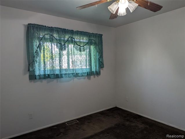 1657 Gloria Street, Westland, MI 48186