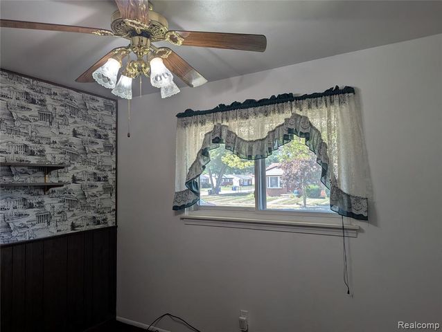 1657 Gloria Street, Westland, MI 48186
