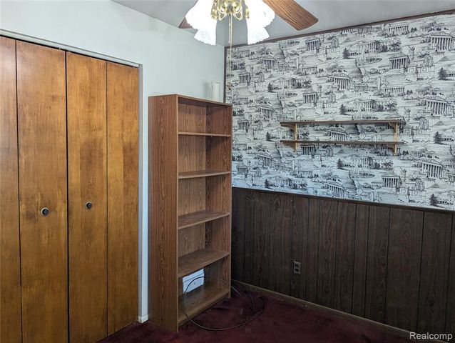 1657 Gloria Street, Westland, MI 48186